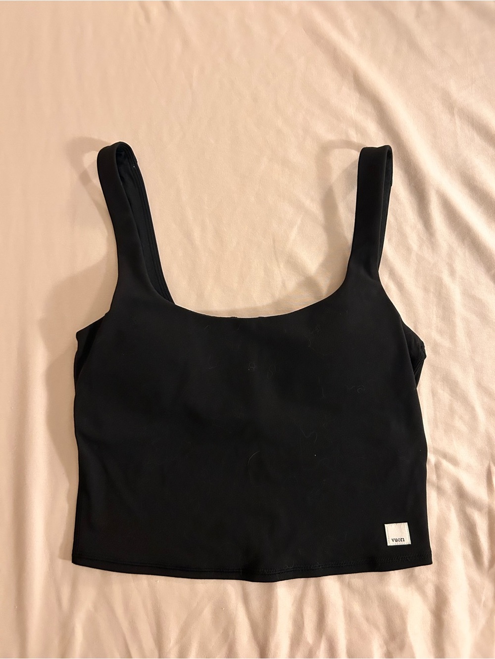 Vuori Daily Crop - Picture 2 of 4